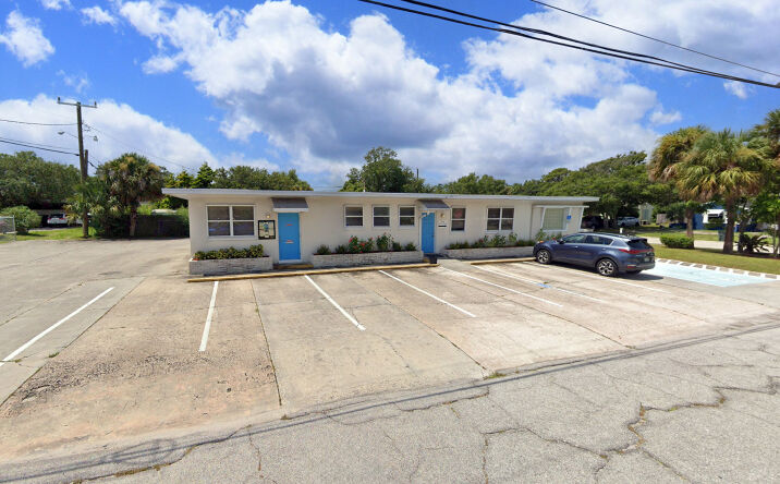 Pictures of Mixed Use, Office property located at 702 S 6th St, Fort Pierce, FL 34950 for sales - image #1