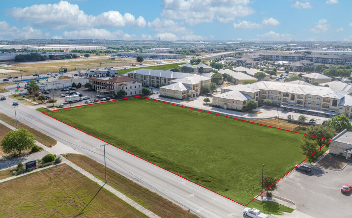 Pictures of Land property located at TBD E Common St, New Braunfels, TX 78130 for sales - image #1