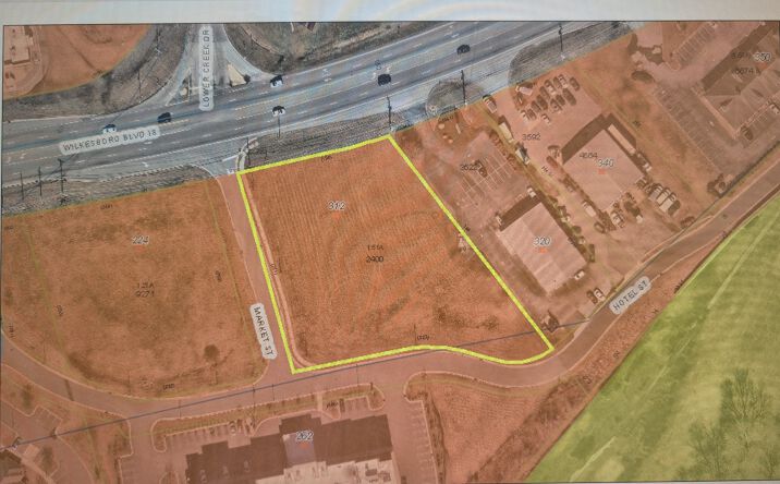 Pictures of Land property located at 312 Wilkesboro Blvd NE, Lenoir, NC 28645 for sales - image #1