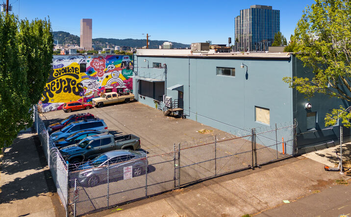 Pictures of Industrial property located at 323 SE 7th Ave, Portland, OR 97214 for sales - image #1