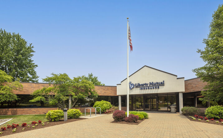 Pictures of Office property located at 5062 Brittonfield Pkwy, East Syracuse, NY 13057 for sales - image #1