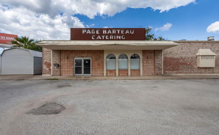 Pictures of Office, Retail property located at 2332 N Saint Mary’s Street, San Antonio, TX 78212 for sales - image #1