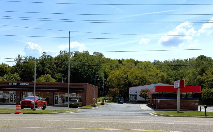 Pictures of Office property located at 861 W Highway 25-70, Newport, TN 37821 for sales - image #1