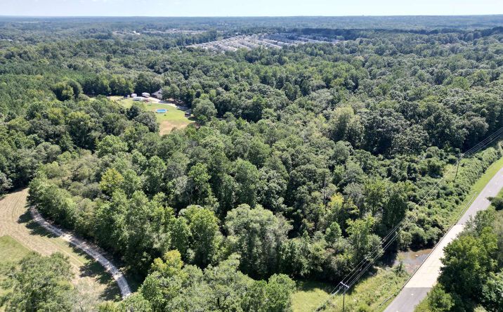 Pictures of Multifamily, Land property located at 550 Dailey Mill Rd, McDonough, GA 30253 for sales - image #1
