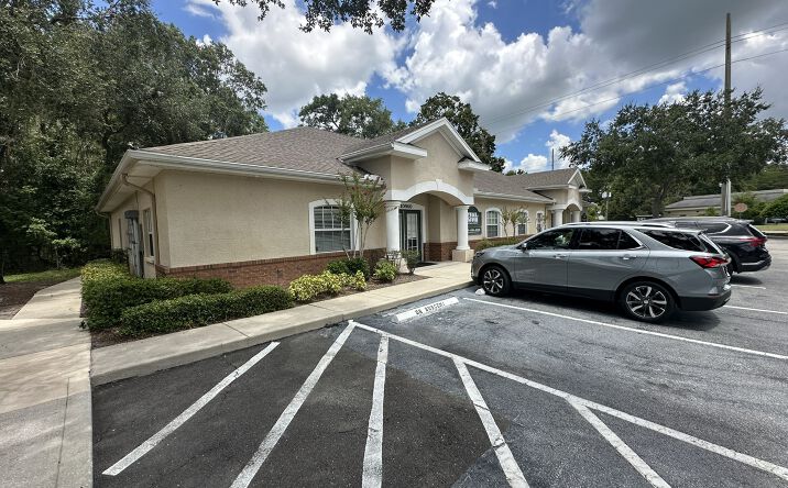 Pictures of Office property located at 10960 Sheldon Rd, Tampa, FL 33626 for sales - image #1