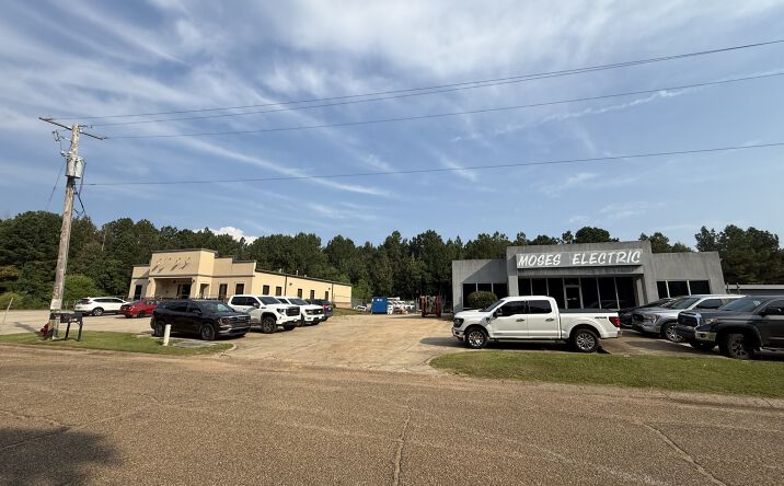 Pictures of Industrial, Office property located at 1207 Pin Oak Dr, Flowood, MS 39232 for sales - image #1
