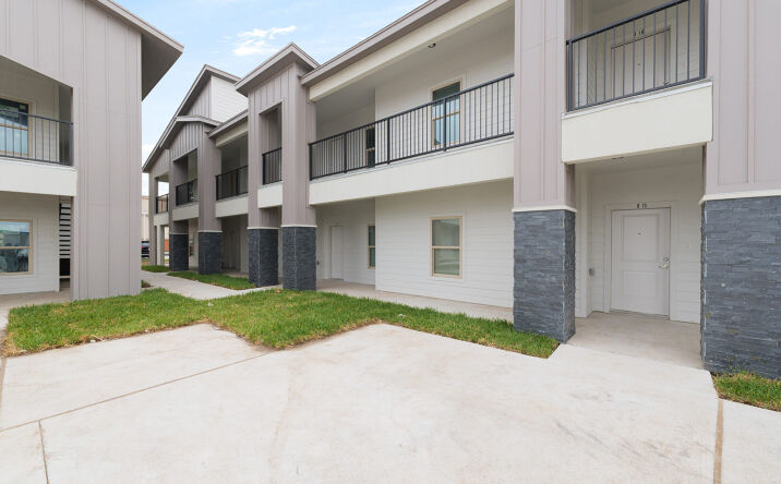 Pictures of Multifamily property located at 2107 Village Center Boulevard, Brownsville, TX 78526 for sales - image #1