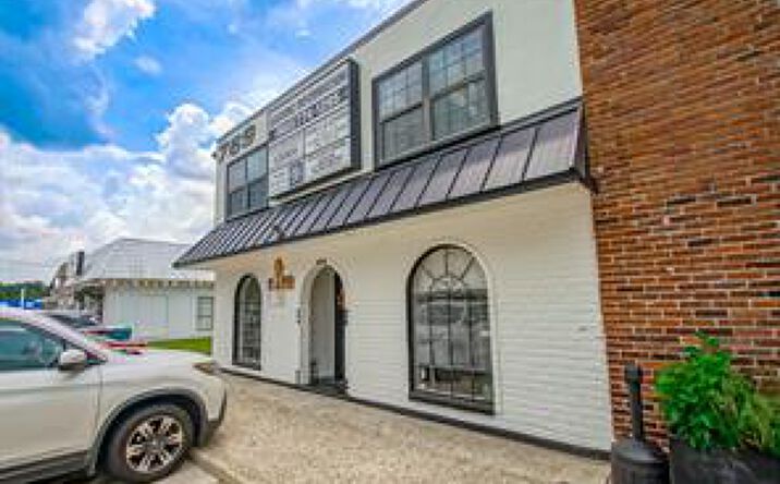 Pictures of Business for Sale, Mixed Use, Office, Retail property located at 769 Robert Blvd, Slidell, LA 70458 for sales - image #1