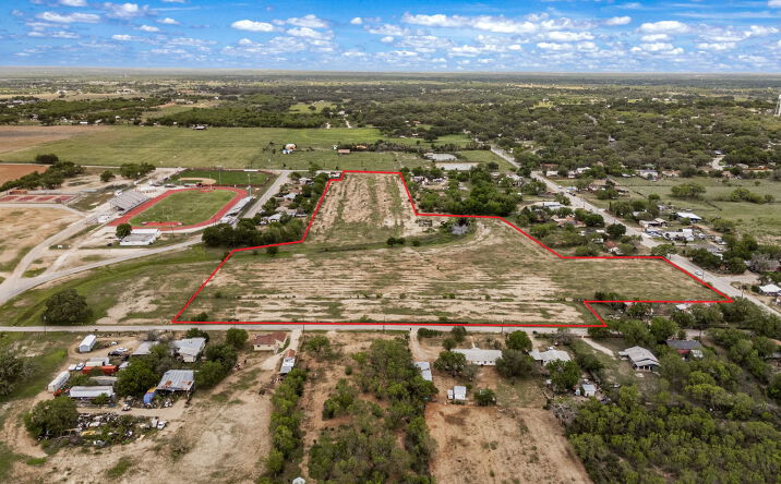Pictures of Land, Mixed Use property located at Co Rd 7610, Devine, TX 78016 for sales - image #1