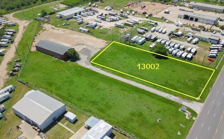 Pictures of Land property located at 13002 N Navarro St, Victoria, TX 77904 for sales - image #1