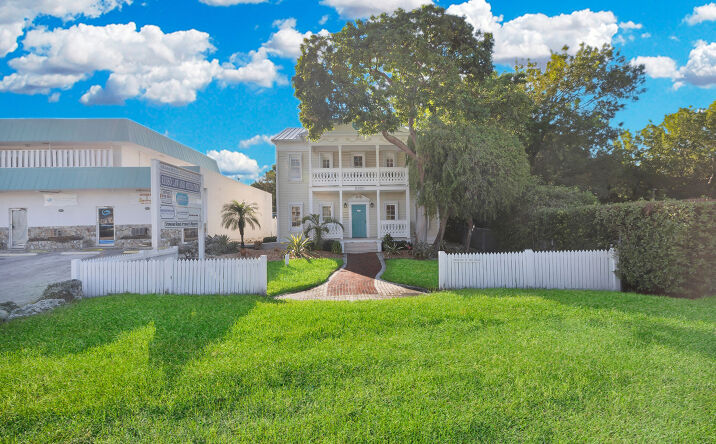 Pictures of Mixed Use, Office property located at 88101 Old Hwy, Plantation Key, FL 33036 for sales - image #1