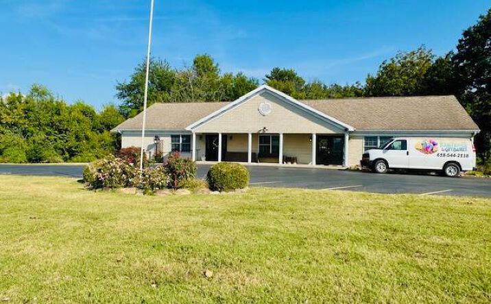 Pictures of Office property located at 1500 E. Main St., Robinson, IL 62454 for sales - image #1