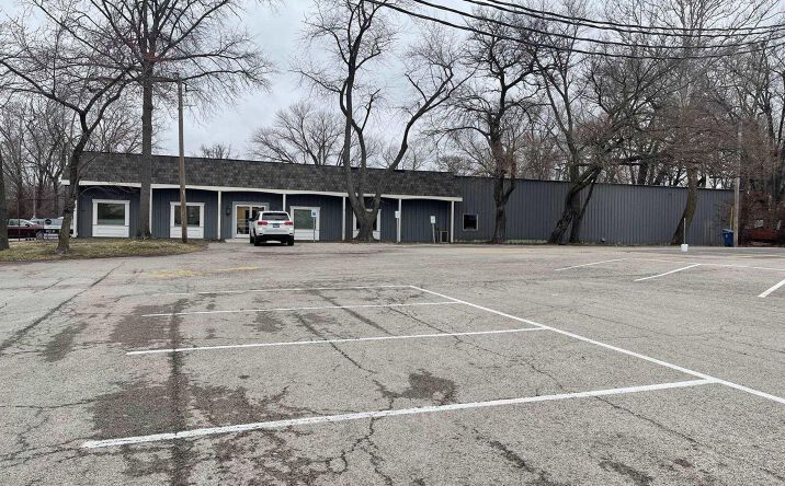 Pictures of Office, Industrial property located at 3033 Clear Lake Avenue, Springfield, IL 62702 for sales - image #1