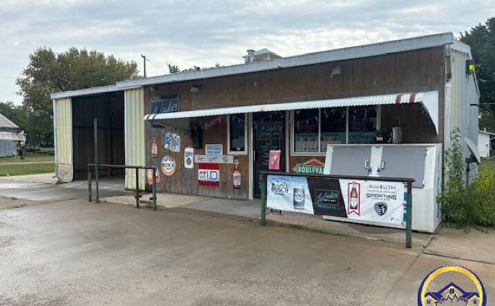 Pictures of Retail property located at 419 Main ST, Americus, KS 66835 for sales - image #1