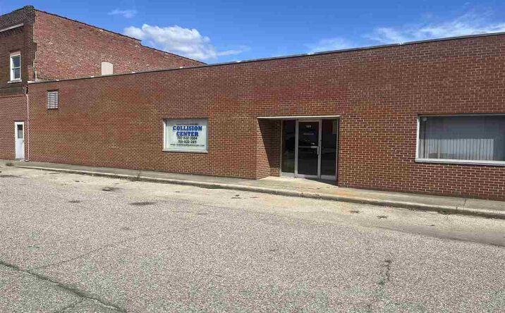 Pictures of Retail, Industrial, Special Purpose property located at 320 S 3rd Street, Clinton, IN 47842 for sales - image #1