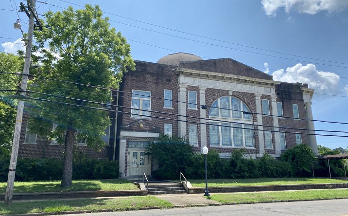 Pictures of Special Purpose property located at 212 N College Avenue, Clarksville, AR 72830 for sales - image #1