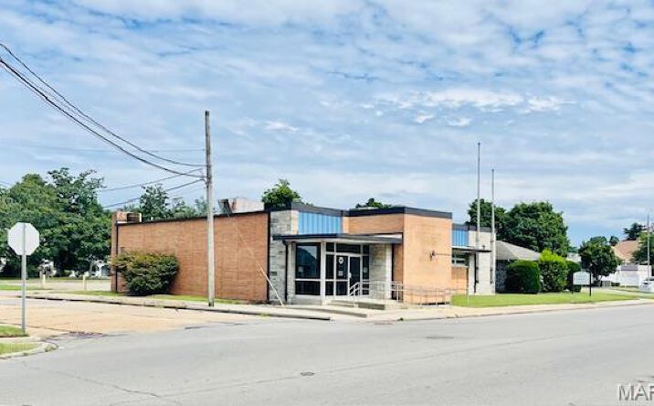 Pictures of Office property located at 202 S Kingshighway Street, Sikeston, MO 63801 for sales - image #1
