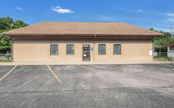 Pictures of Retail property located at 411 S Central Avenue, Columbus, OH 43223 for sales - image #1