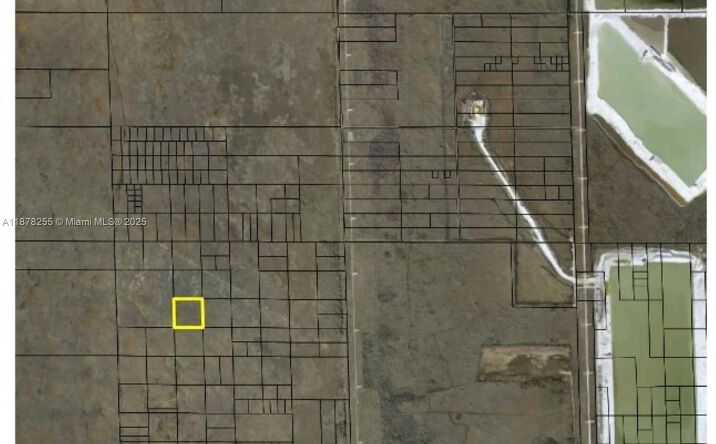 Pictures of Land property located at 00000, Unincorporated Dade County, FL 33178 for sales - image #1