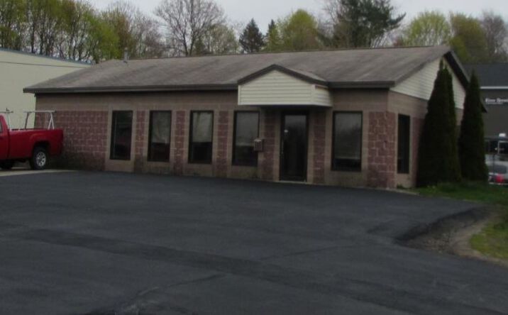 Pictures of Office property located at 176 Main Street (US Rte One), South Portland, ME 04106 for comps - image #1