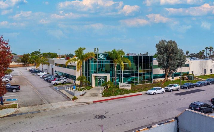 image of property at 3305 KASHIWA ST Torrance CA 90505-4022