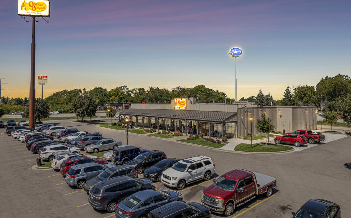 Pictures of Retail property located at 1898 N Morristown Rd, Shelbyville, IN 46176 for sales - image #1
