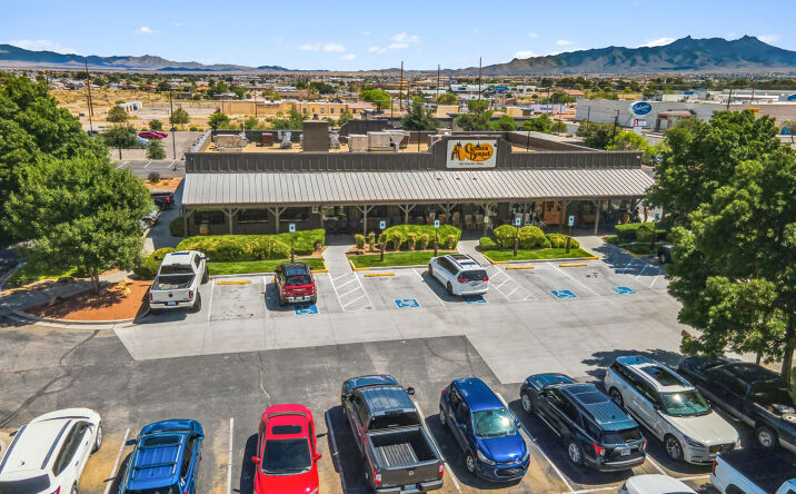 Pictures of Retail property located at 3520 Stockton Hill Rd, Kingman, AZ 86409 for sales - image #1