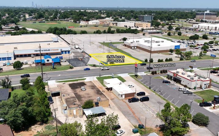 Pictures of Land, Retail property located at 301 N Midwest Blvd, Midwest City, OK 73110 for sales - image #1