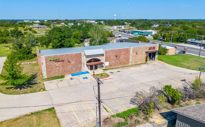 Pictures of Retail property located at 1228 Ranger Hwy, Weatherford, TX 76086 for sales - image #1