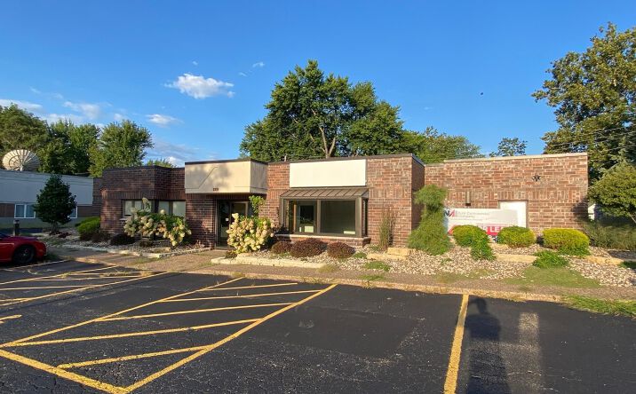 Pictures of Office property located at 2121 1ST Street A, Moline, IL 61265 for sales - image #1