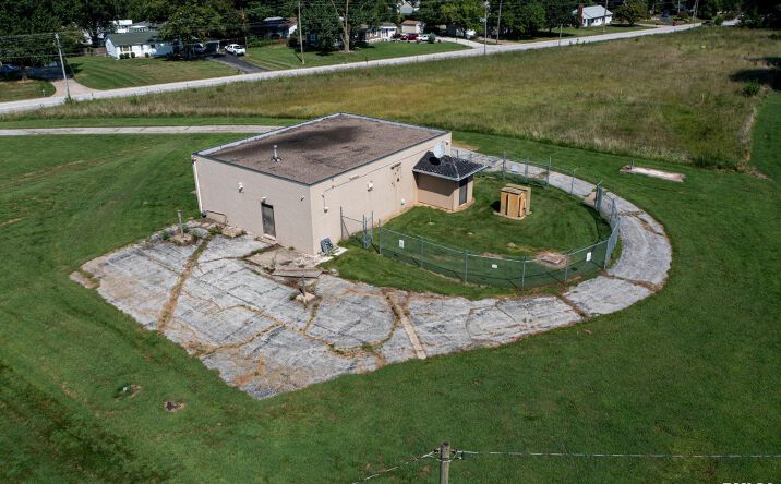 Pictures of Industrial property located at 5200 COLUMBUS Road, Quincy, IL 62305 for sales - image #1