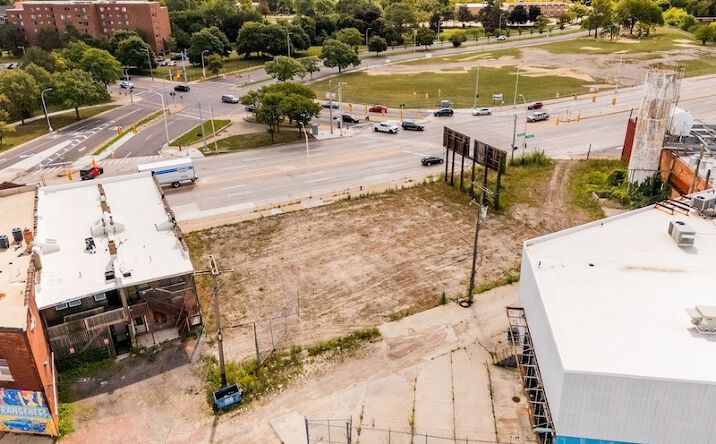 Pictures of Land property located at 2003 Gratiot Ave, Detroit, MI 48207 for sales - image #1