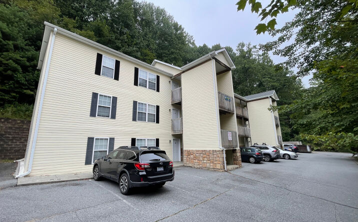 Pictures of Multifamily property located at 1794 Poplar Grove Rd, Boone, NC 28607 for sales - image #1