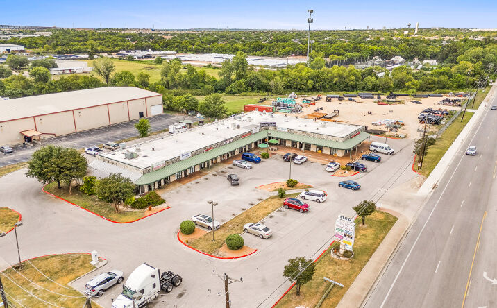 Pictures of Retail property located at 1100 Grand Avenue Parkway, Pflugerville, TX 78660 for sales - image #1