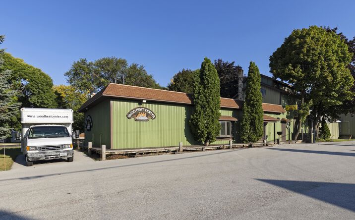 Pictures of Retail, Multifamily property located at 212 Janesville, Fort Atkinson, WI 53538 for sales - image #1