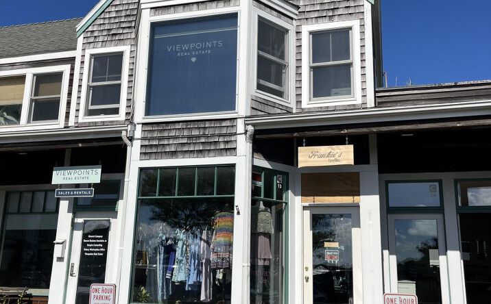 Pictures of Multifamily, Retail property located at 79 Beach Road Road #9, Vineyard Haven, MA 02568 for sales - image #1