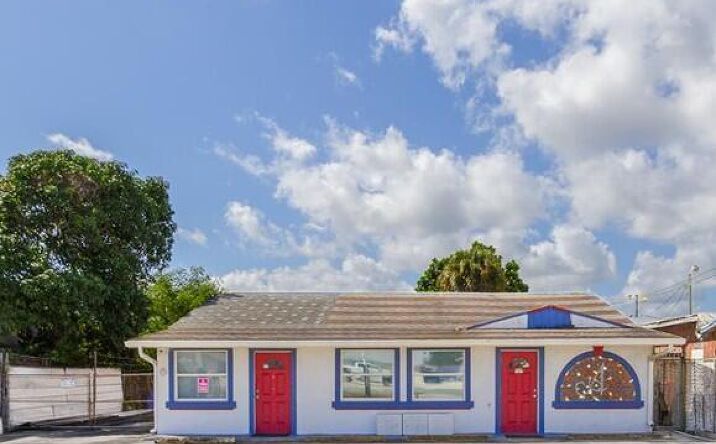 Pictures of Mixed Use property located at 2015 Aurora Road, Melbourne, FL 32935 for sales - image #1