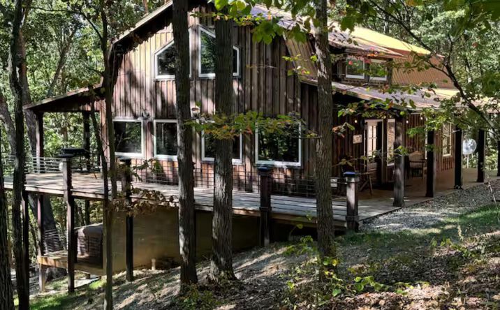 Pictures of Business for Sale property located at 12089 Cantwell Cliffs Road, Rockbridge, OH 43149 for sales - image #1
