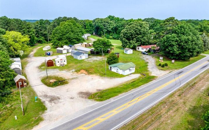 Pictures of Mixed Use, Industrial property located at 17 Lake Park Drive, Braselton, GA 30517 for sales - image #1