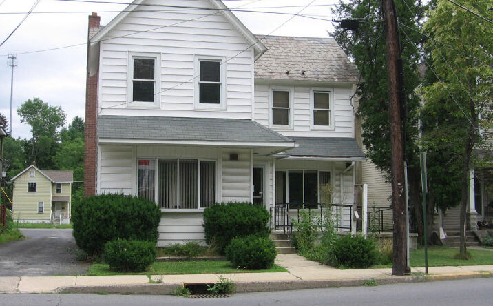 Pictures of Mixed Use, Office property located at 364 N Courtland St, East Stroudsburg, PA 18301 for sales - image #1