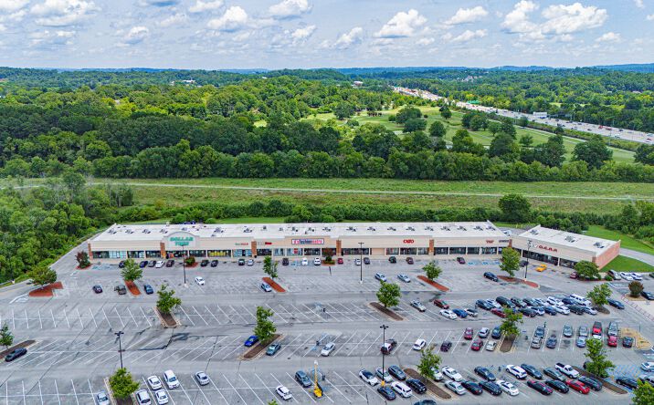 Pictures of Retail property located at 480 Greenway View Dr, Chattanooga, TN 37411 for sales - image #1