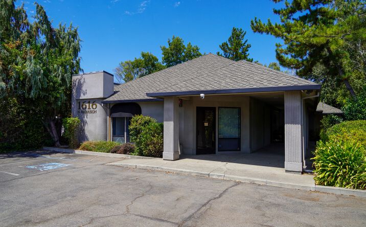 Pictures of Office property located at 1616 N Harrison St, Stockton, CA 95204 for sales - image #1