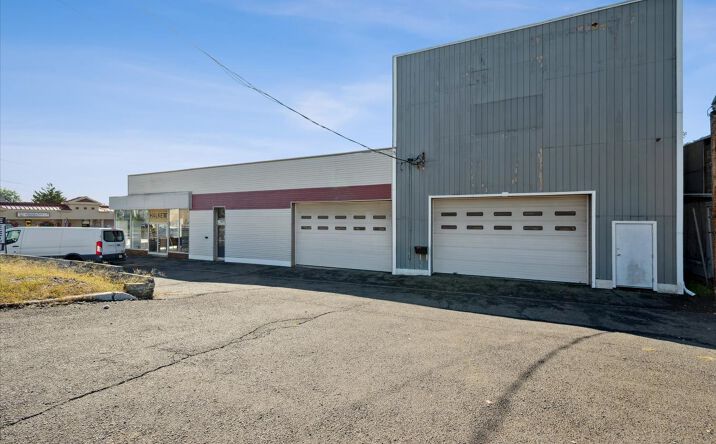 Pictures of Industrial, Retail property located at 401 Route 202, Raritan, NJ null for sales - image #1