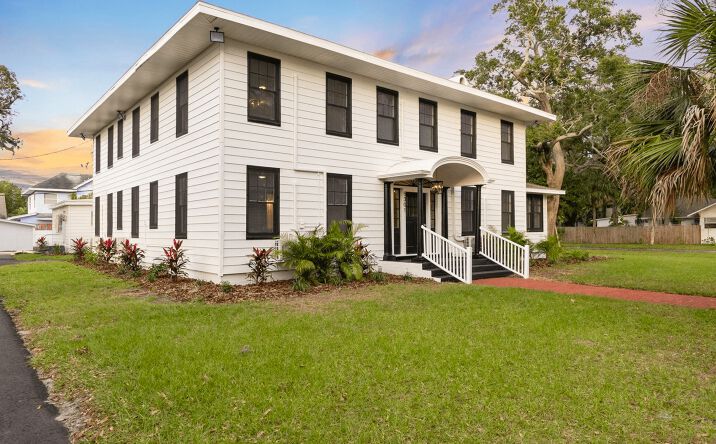 Pictures of Multifamily property located at 5301 27th Ave S, Gulfport, FL 33707 for sales - image #1