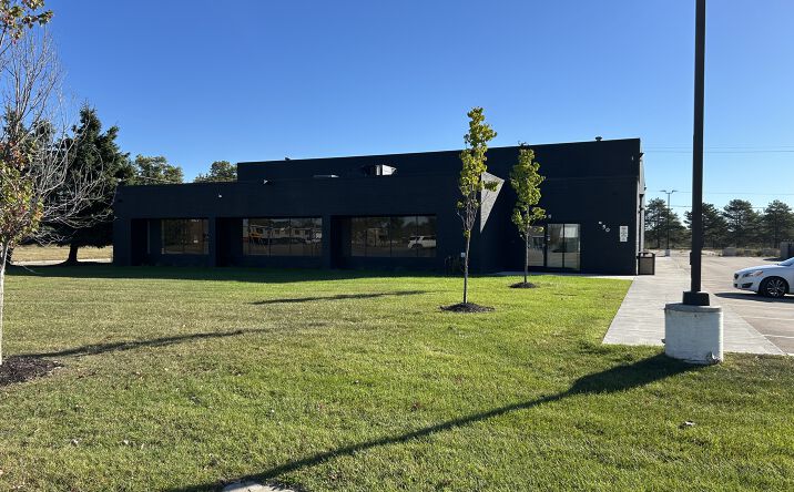 Pictures of Office, Industrial property located at 850 S Glaspie St, Oxford, MI 48370 for sales - image #1
