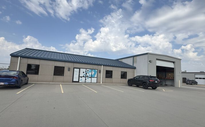 Pictures of Industrial property located at 1851 South Hoover Road, Wichita, KS 67209 for sales - image #1