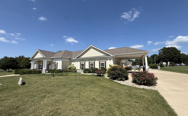 Pictures of Senior Living property located at 15+/- Bed Memory Care Illinois Near Peoria, Elmwood, IL 61529 for sales - image #1