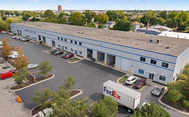 Pictures of Industrial property located at 340 Marshall Ave, Aurora, IL 60506 for sales - image #1