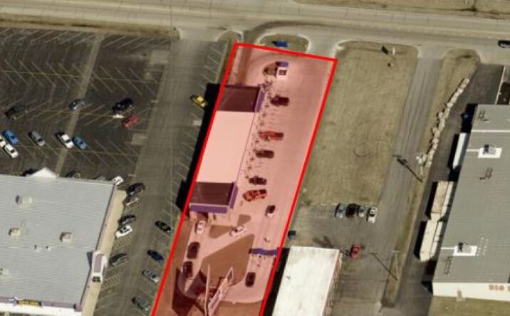Pictures of Retail, Special Purpose property located at 4234 Mahoney Dr, Peru, IL 61354 for sales - image #1