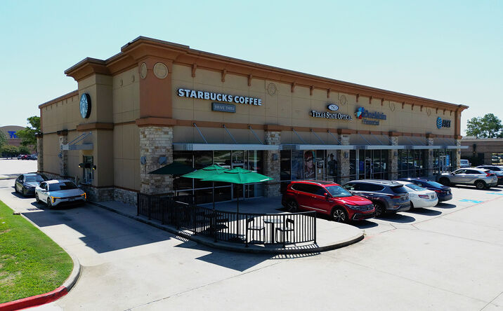 Pictures of Retail property located at 19752 North Fwy, Spring, TX 77373 for sales - image #1